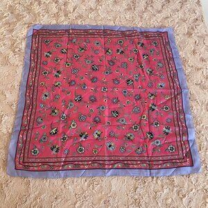 New Silken Polyester Pink Purple Floral Square Scarf 30" x 30" Italy